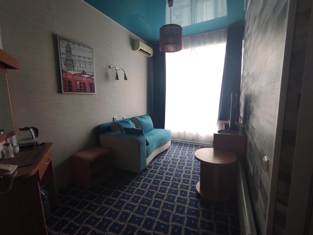 Three Dolphins Hotel Ακτάου Εξωτερικό φωτογραφία