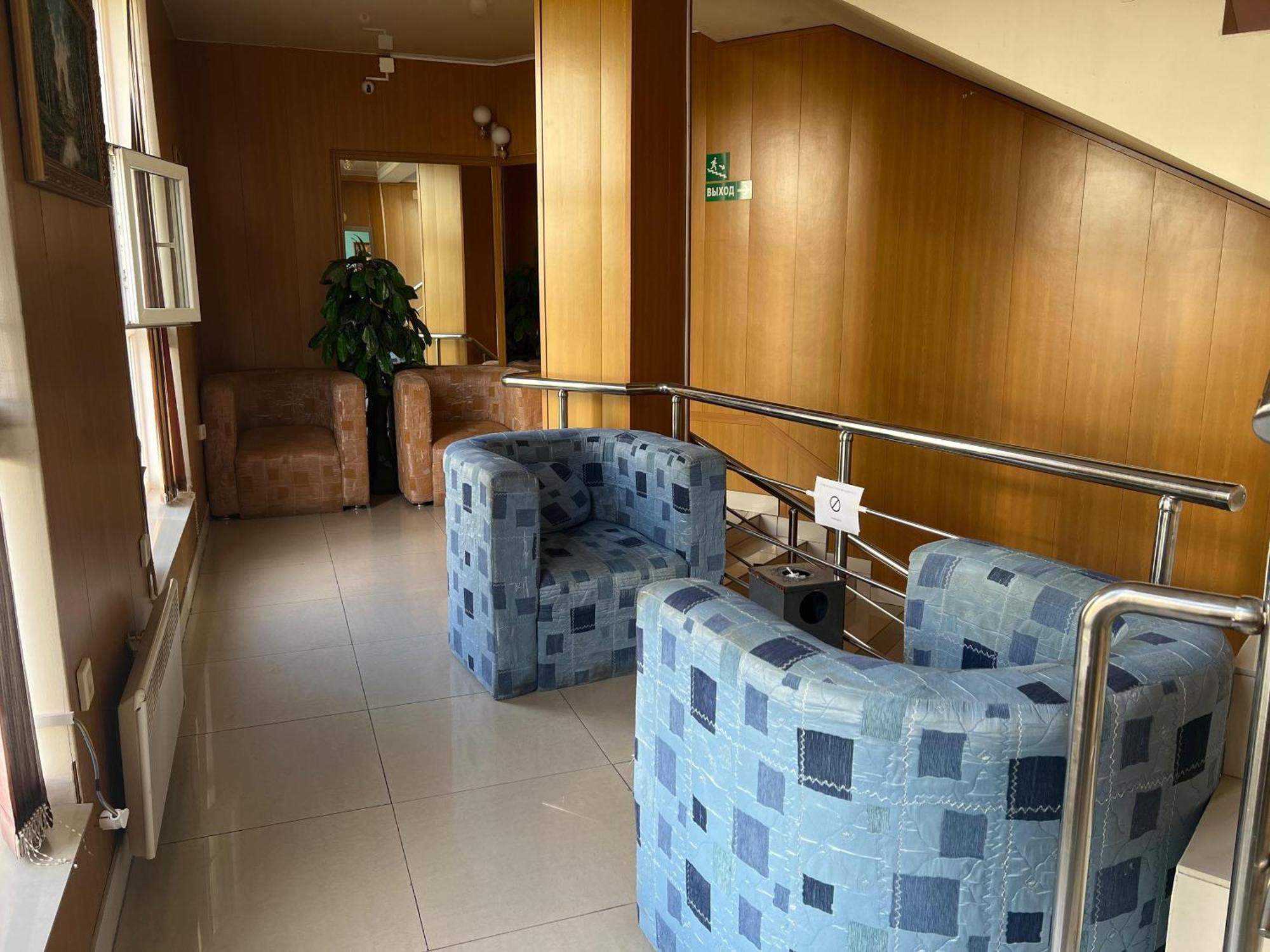 Three Dolphins Hotel Ακτάου Εξωτερικό φωτογραφία